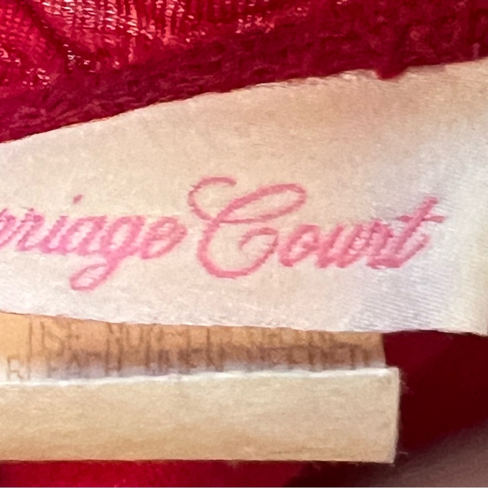 Carriage Court SEARS Red Ruffled Robe Polyester Women’s Size M-L - Picture 4 of 16